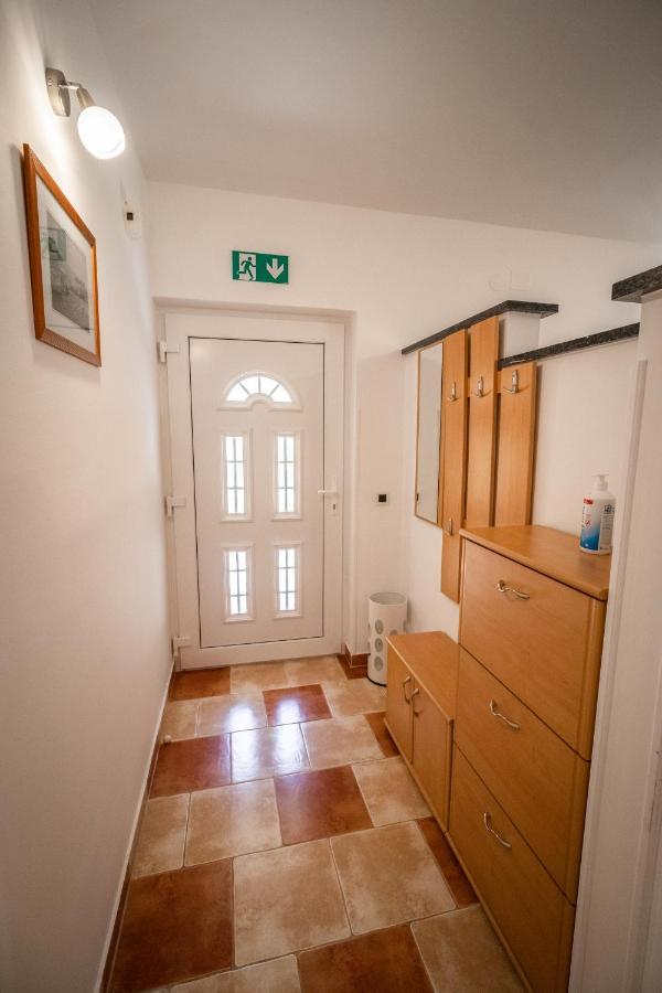 Apartments Gracia Baska  Ngoại thất bức ảnh