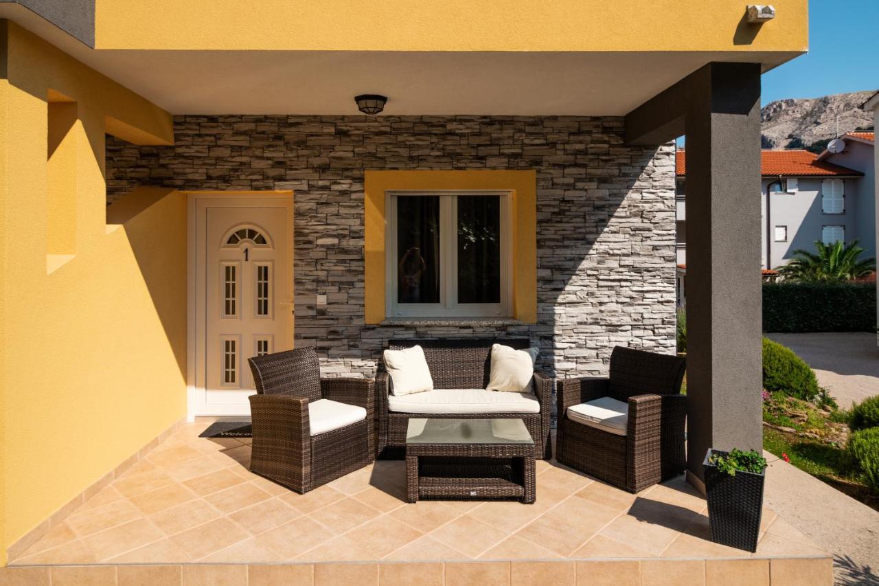 Apartments Gracia Baska  Ngoại thất bức ảnh