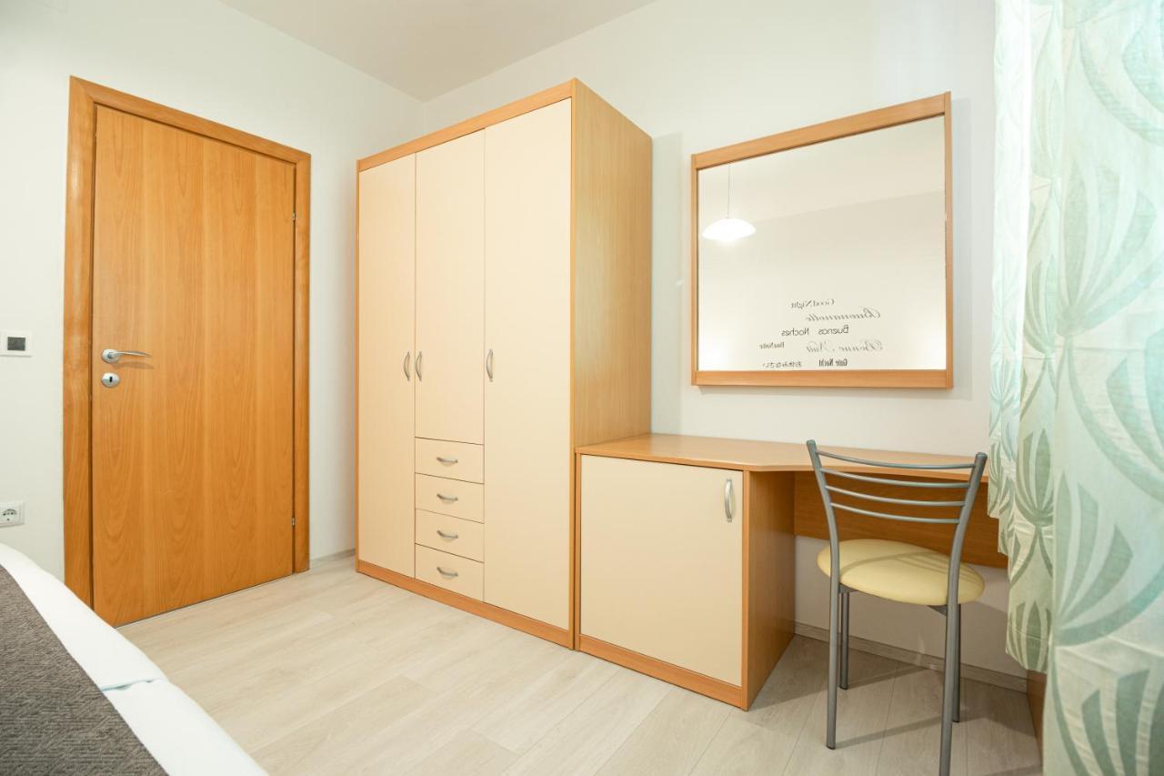 Apartments Gracia Baska  Ngoại thất bức ảnh
